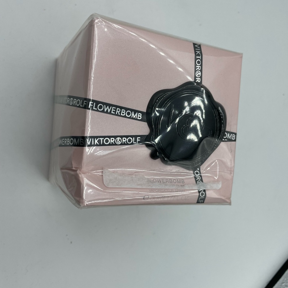 Viktor & Rolf Flowerbomb Perfume 💯 % Authentic Sealed Box 3.4 oz